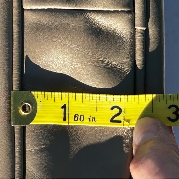 Stone Mountain USA Vintage Taupe Soft Leather Shoulder Bag Magnetic Flap Closure - Picture 12 of 14